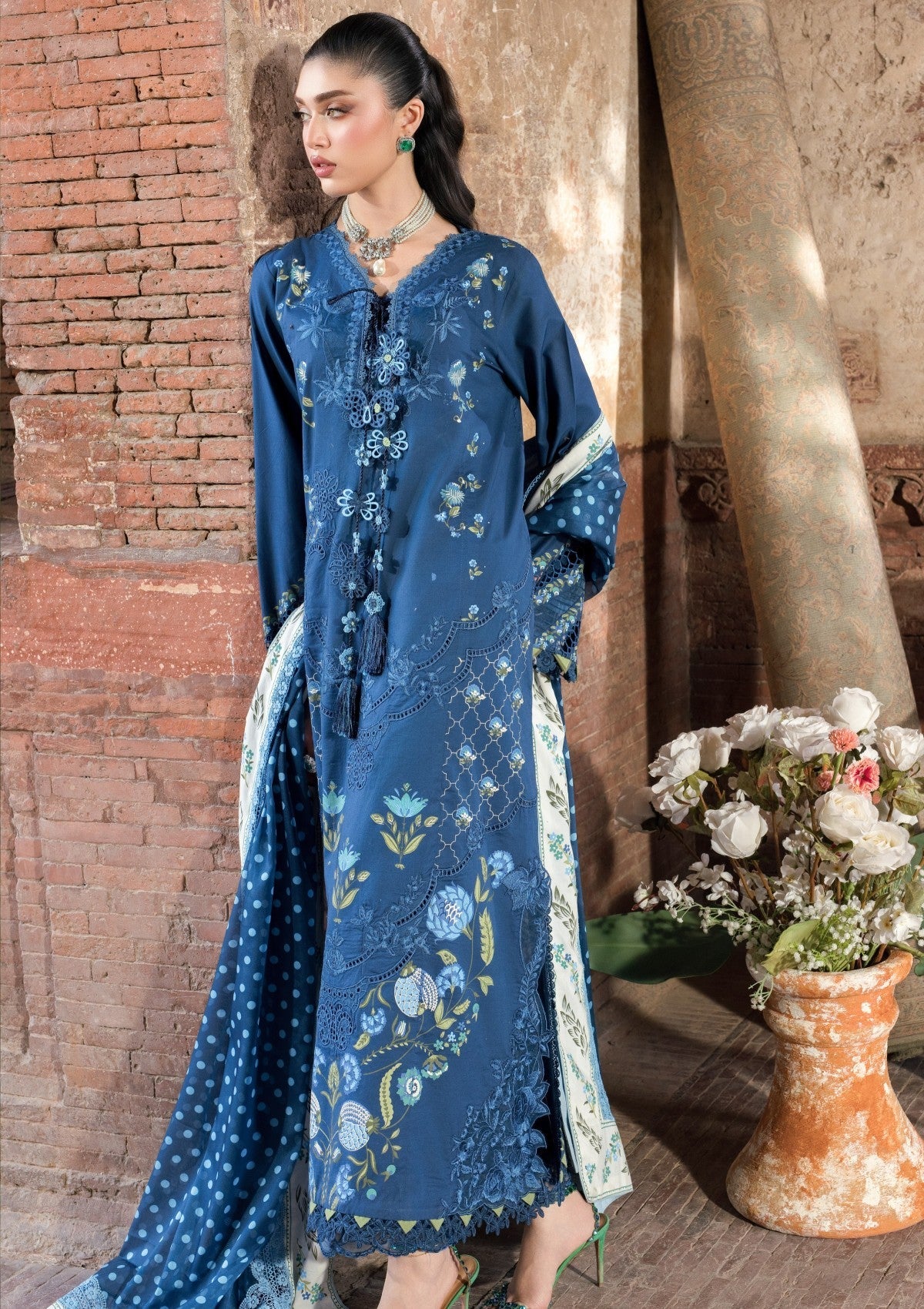 Shop from khaslibaas | Saira Shakira bloom Lawn '26 (Lily-2B) .Buy 100% original Designer Suit like Maria b, Sobia Nazir zainab Chottani Various Pakistani brands perfect for casual & formal wear.delivery available in UK, USA, Canada, UAE, Dubai and other countries... 