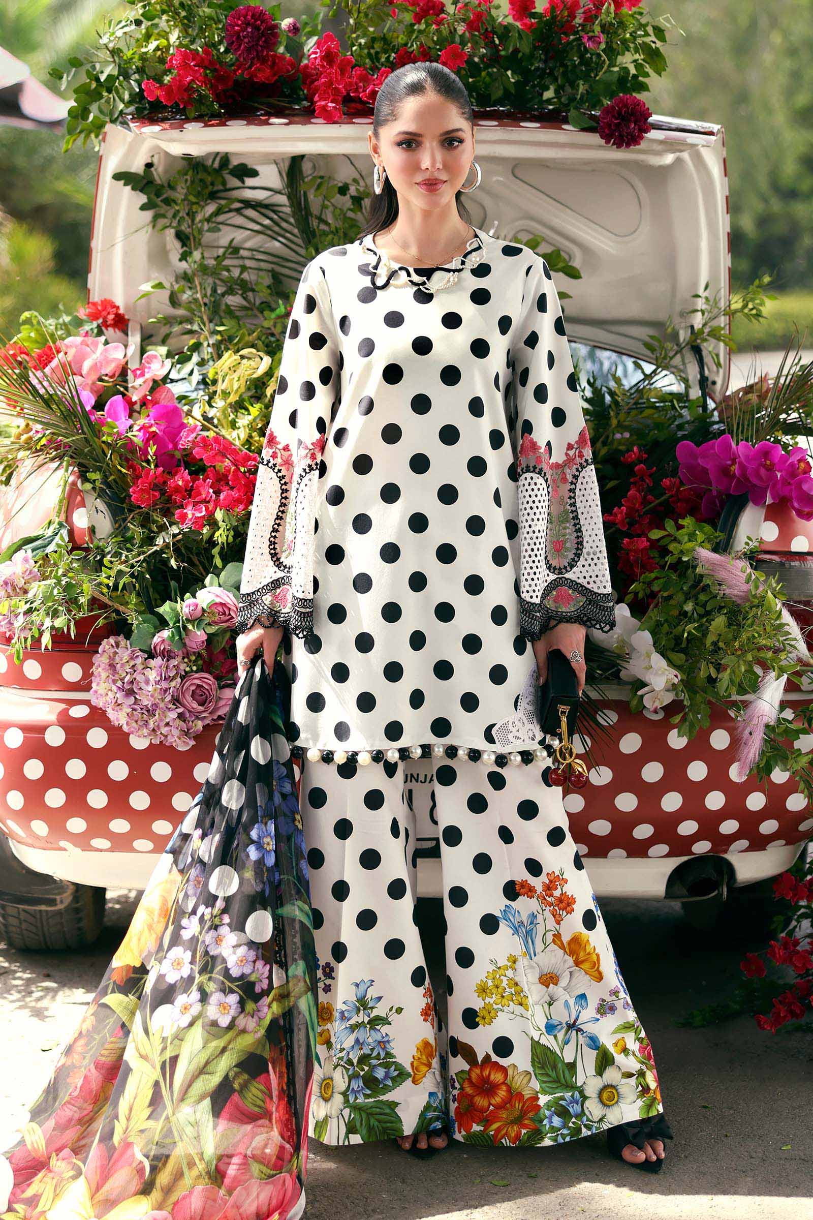 Buy from khaslibaas mariab premium 3 piece unstitched embroidered lawn suit for women (MPT-3008-A).choose good quality brands like Maria b Sobia Nazir Various Pakistani branded dresses summer fabric, elegant design, perfect for casual & formal wear.delivery available in UK, USA, Canada, UAE, Dubai and other countries.... 