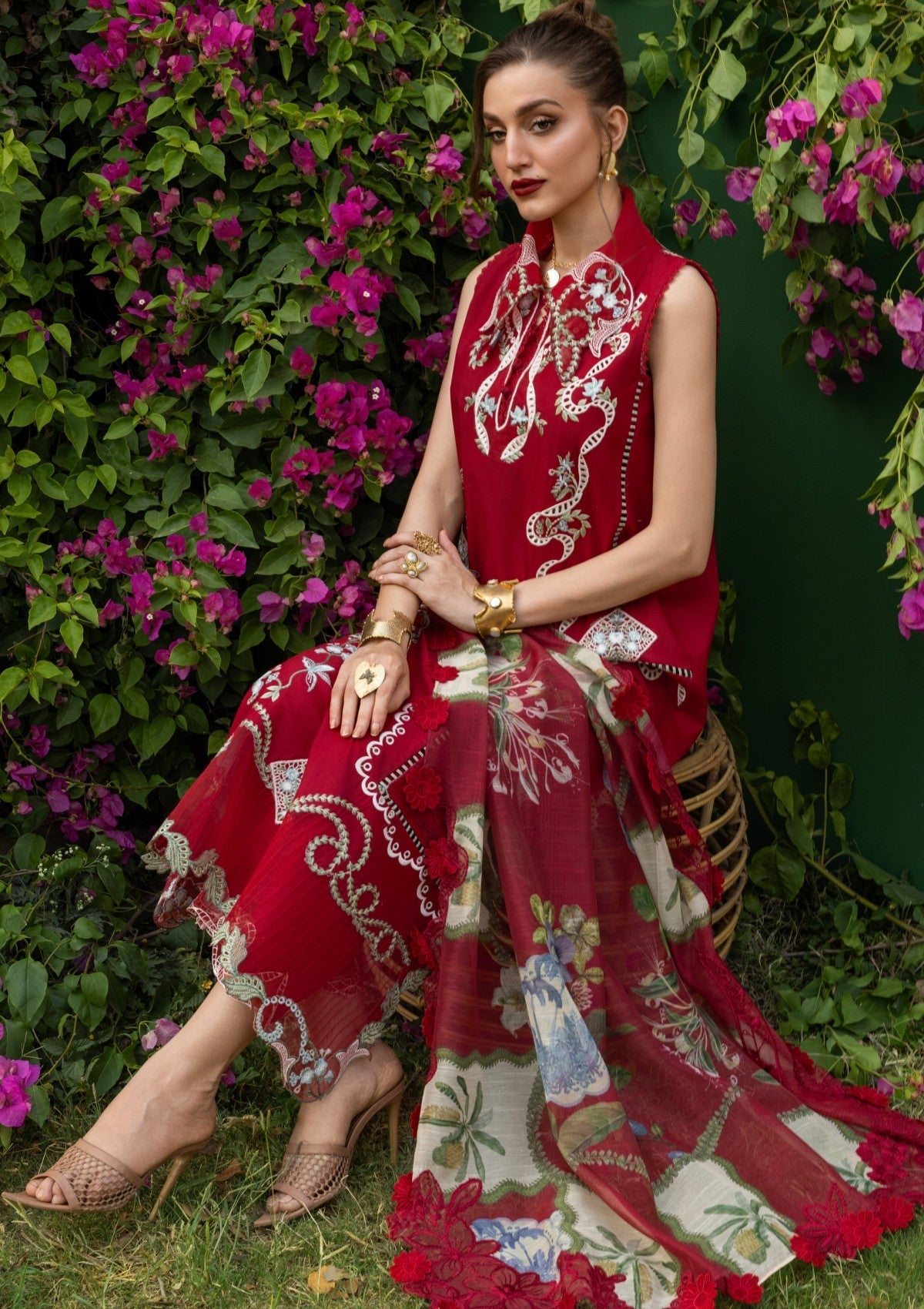 Shop from khaslibaas | Saira Shakira bloom Lawn '26 (Elise -5B) .Buy 100% original Designer Suit like Maria b, Sobia Nazir zainab Chottani Various Pakistani brands perfect for casual & formal wear.delivery available in UK, USA, Canada, UAE, Dubai and other countries... 