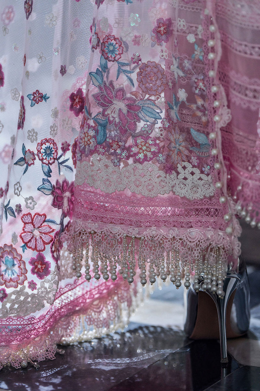 Buy from khaslibaas | sobia nazir Luxury Lawn Eid 2026 | 3 piece unstitched embroidered lawn suit for women (design 7B).choose good quality brands like Maria b zainab Chottani Various Pakistani branded dresses summer fabric, elegant design, perfect for casual & formal wear.delivery available in UK, USA, Canada, UAE, Dubai and other countries... 