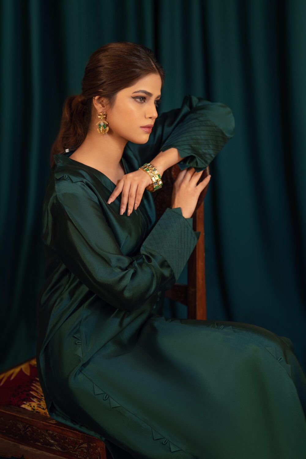 Shop pure shesha silk suits from khaslibaas with great quality and style with your favourite colour delivery available in UK USA Dubai Australia and other countries. 