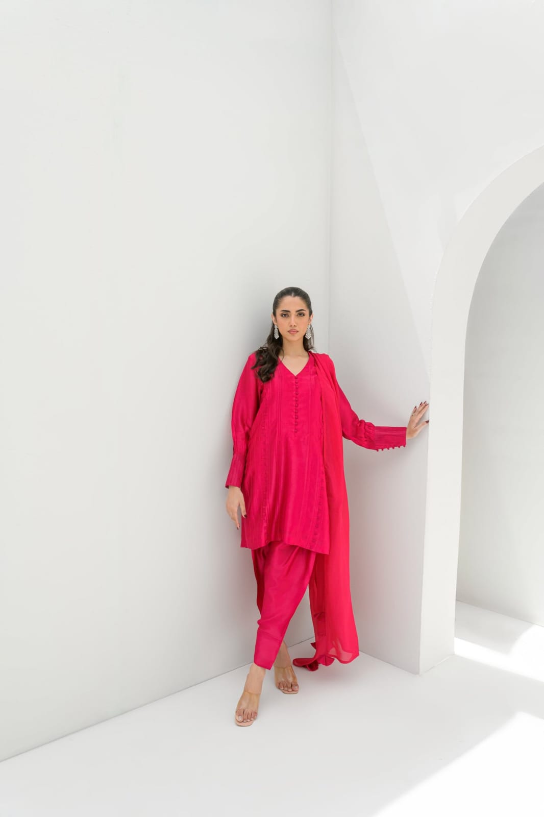 Shop pure shesha silk suits with Khari shalwar from khaslibaas with great quality and style with your favourite colour delivery available in UK USA Dubai Australia and other countries. 