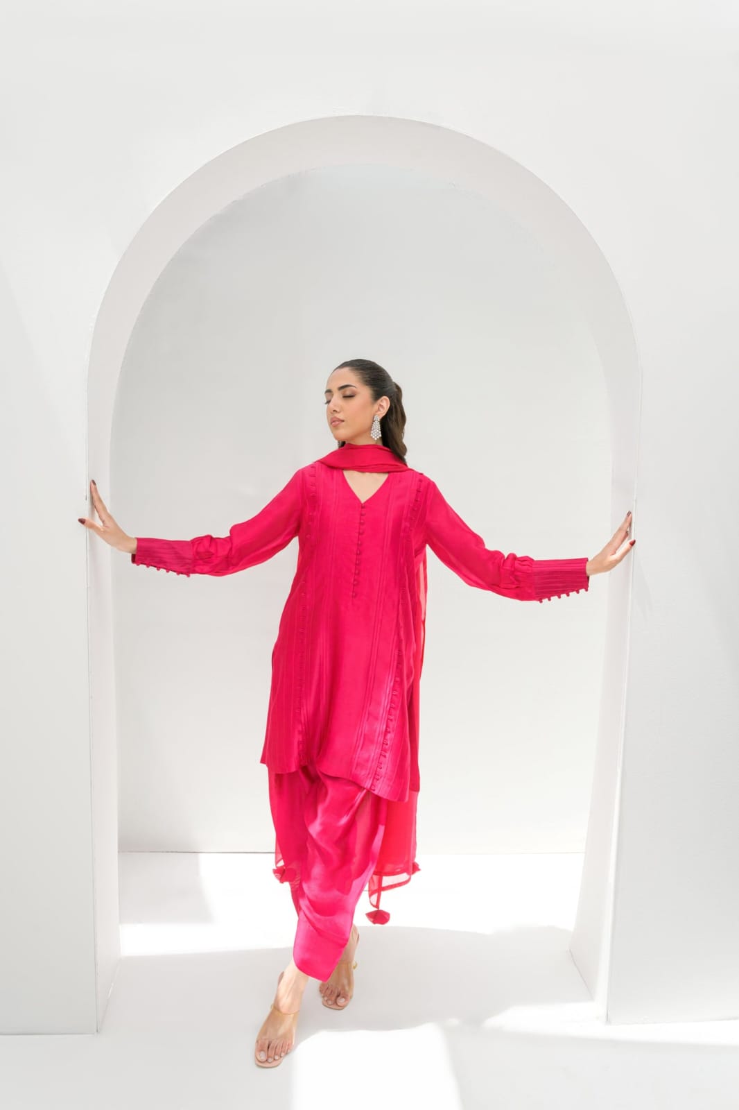 Shop pure shesha silk suits with Khari shalwar from khaslibaas with great quality and style with your favourite colour delivery available in UK USA Dubai Australia and other countries. 