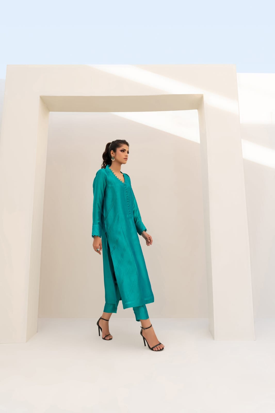 Shop pure shesha silk suits from khaslibaas with great quality and style with your favourite colour delivery available in UK USA Dubai Australia and other countries. 