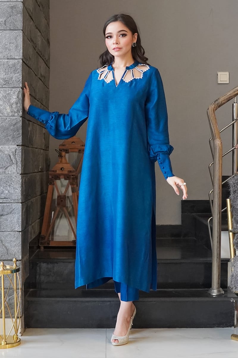 Shop pure shesha silk suits from khaslibaas with great quality and style with your favourite colour delivery available in UK USA Dubai Australia and other countries. 