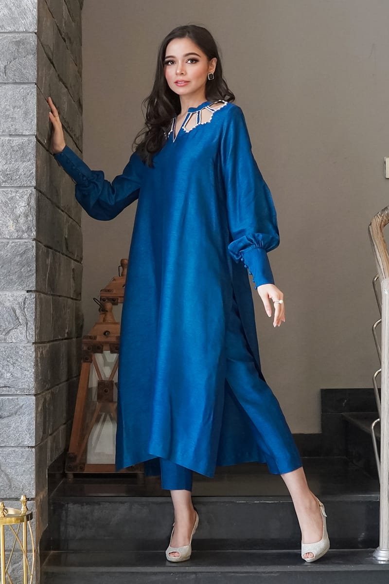 Shop pure shesha silk suits from khaslibaas with great quality and style with your favourite colour delivery available in UK USA Dubai Australia and other countries. 