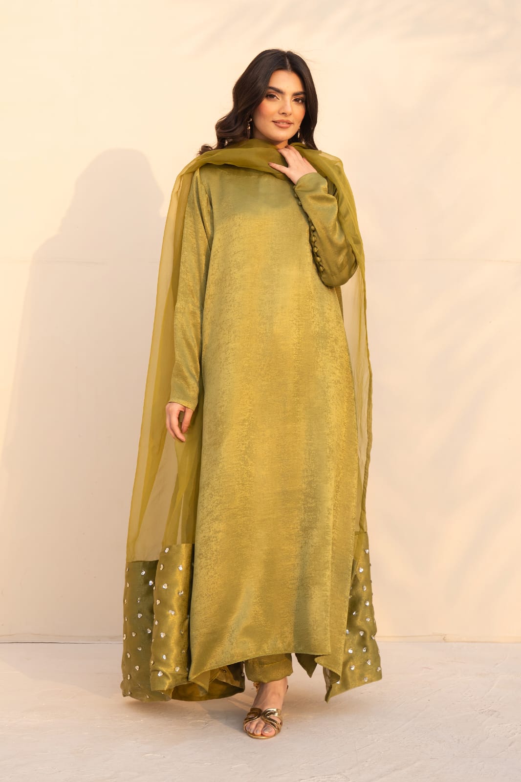 Shop pure shesha silk suits from khaslibaas with great quality and style with your favourite colour delivery available in UK USA Dubai Australia and other countries. 