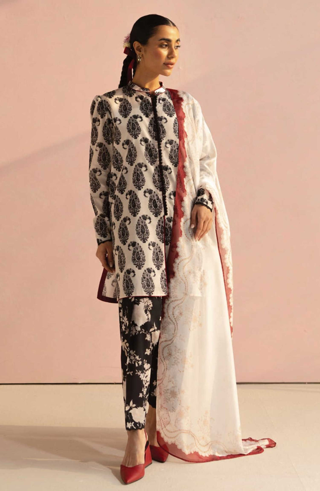 Shop from khaslibaas | Coco by Zara Shahjahan printed Lawn '26 (Paisley D6-B ) .Buy 100% original Designer Suit like Maria b, Sobia Nazir zainab Chottani Various Pakistani brands perfect for casual & formal wear.delivery available in UK, USA, Canada, UAE, Dubai and other countries... 