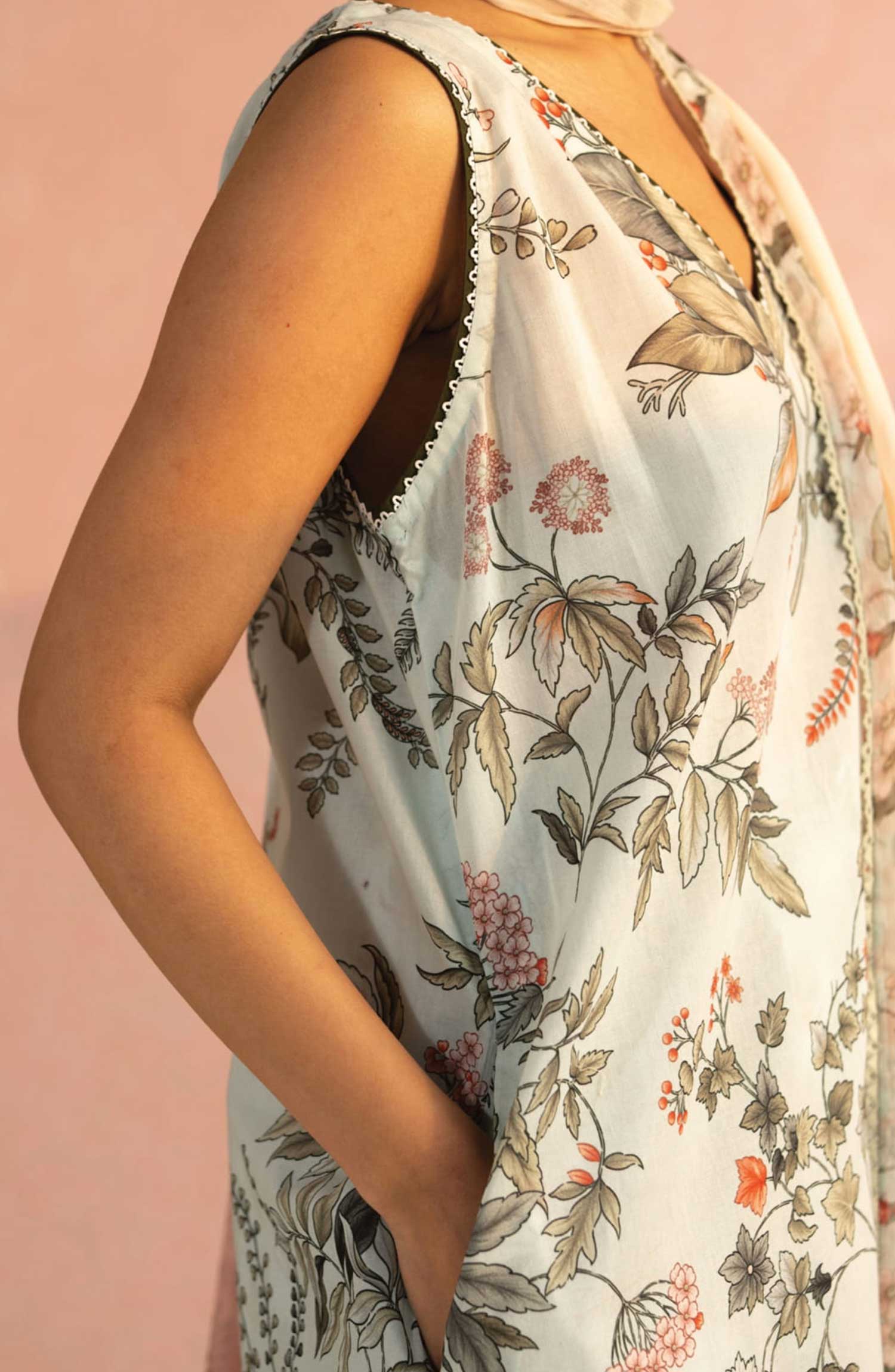 Shop from khaslibaas | Coco by Zara Shahjahan printed Lawn '26 (Nora D7-A ) .Buy 100% original Designer Suit like Maria b, Sobia Nazir zainab Chottani Various Pakistani brands perfect for casual & formal wear.delivery available in UK, USA, Canada, UAE, Dubai and other countries... 