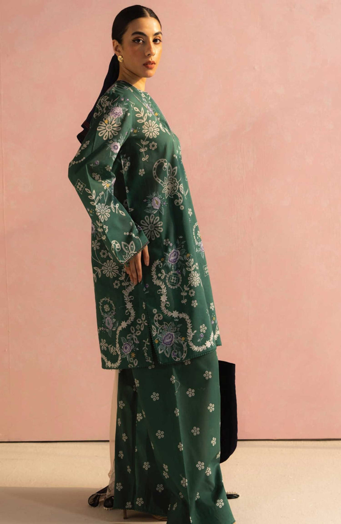 Shop from khaslibaas | Coco by Zara Shahjahan printed Lawn '26 (Nora D8-B ) .Buy 100% original Designer Suit like Maria b, Sobia Nazir zainab Chottani Various Pakistani brands perfect for casual & formal wear.delivery available in UK, USA, Canada, UAE, Dubai and other countries... 