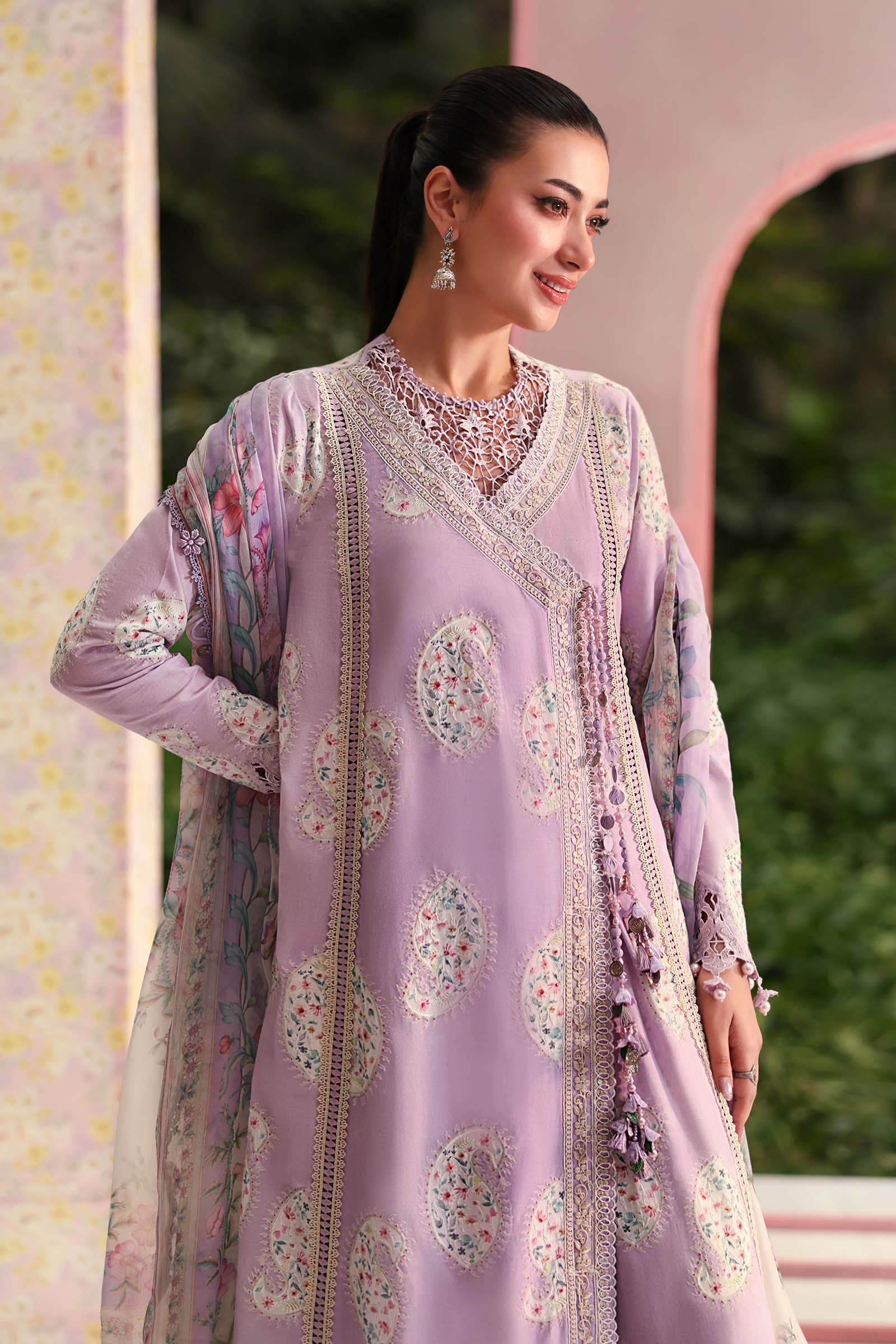 Buy from khaslibaas mariab premium 3 piece unstitched embroidered lawn suit for women (MPT-3009-B).choose good quality brands like Maria b Sobia Nazir Various Pakistani branded dresses summer fabric, elegant design, perfect for casual & formal wear.delivery available in UK, USA, Canada, UAE, Dubai and other countries... 