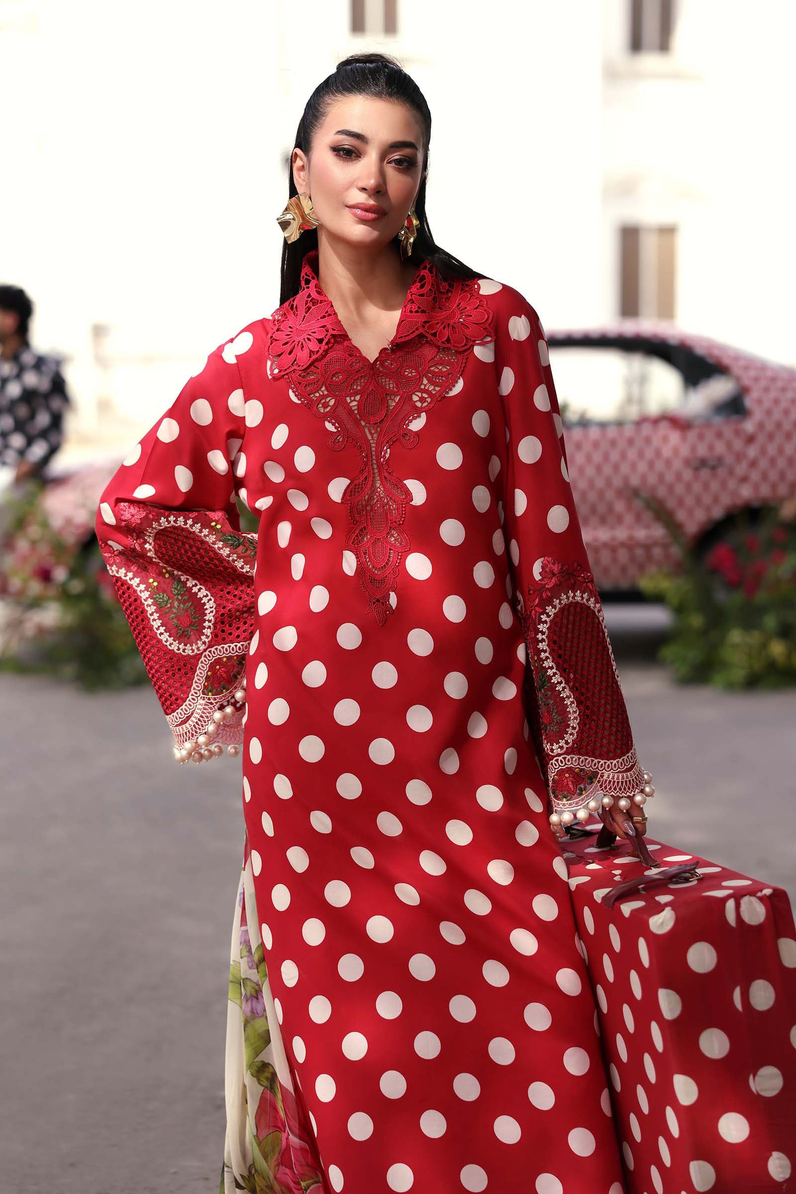 Buy from khaslibaas mariab premium 3 piece unstitched embroidered lawn suit for women (MPT-3008-B).choose good quality brands like Maria b Sobia Nazir Various Pakistani branded dresses summer fabric, elegant design, perfect for casual & formal wear.delivery available in UK, USA, Canada, UAE, Dubai and other countries... 