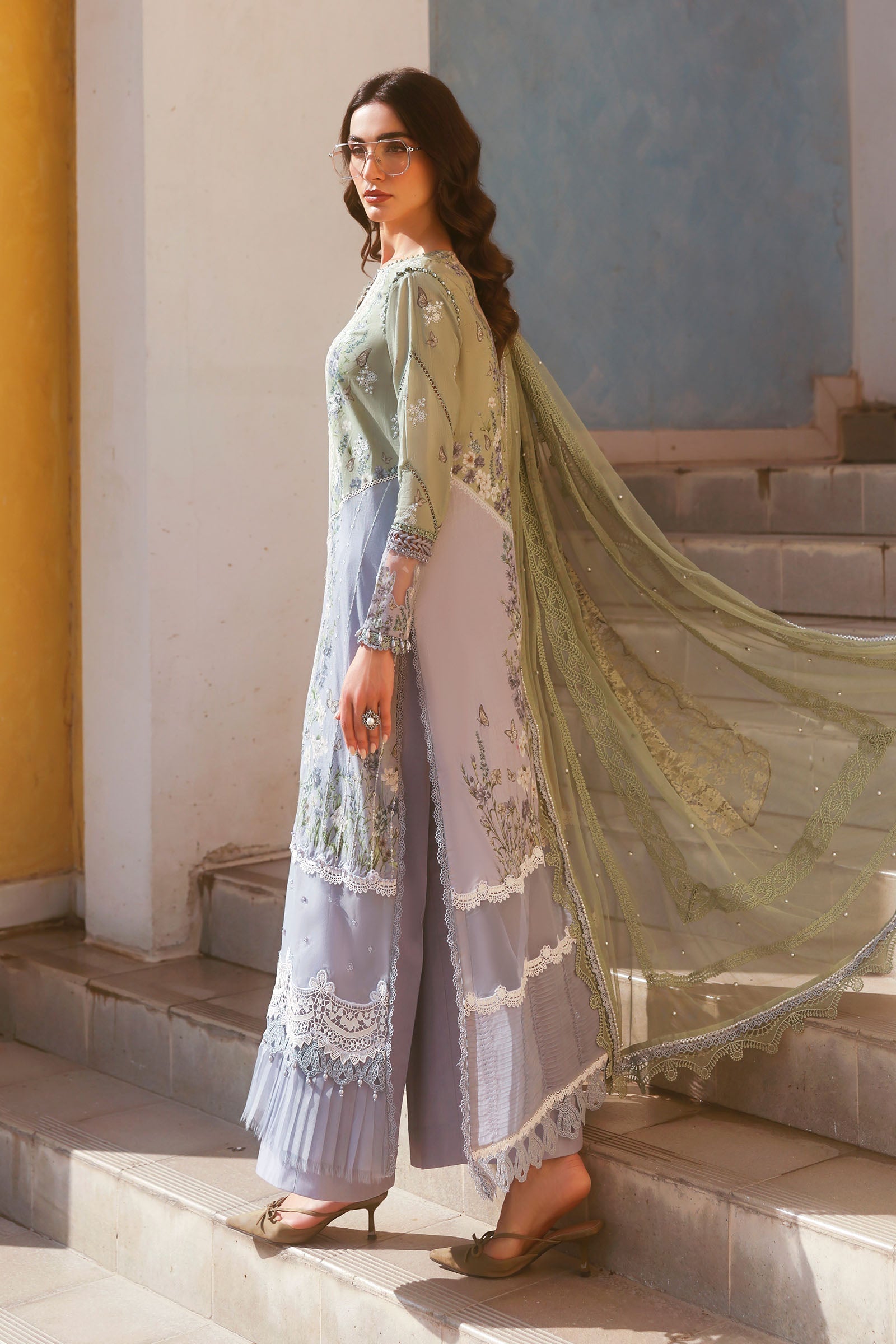 Buy from khaslibaas mariab Luxury 3 piece unstitched embroidered lawn suit for women ( D-2606-B).choose good quality brands like Maria b Sobia Nazir Various Pakistani branded dresses summer fabric, elegant design, perfect for casual & formal wear.delivery available in UK, USA,Australia, Canada, UAE, Dubai and other countries... 